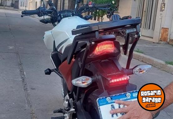 Motos - Honda Twister 2017 Nafta 18000Km - En Venta