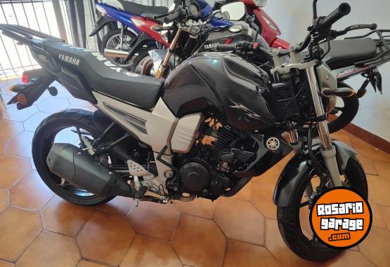 Motos - Yamaha Fz tit�n ybr 2012 Nafta 35000Km - En Venta