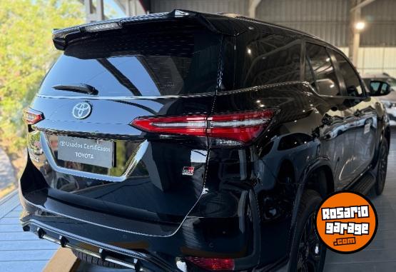 Camionetas - Toyota SW4 GR-Sport 4x4 AT 7A 2024 Diesel 21708Km - En Venta