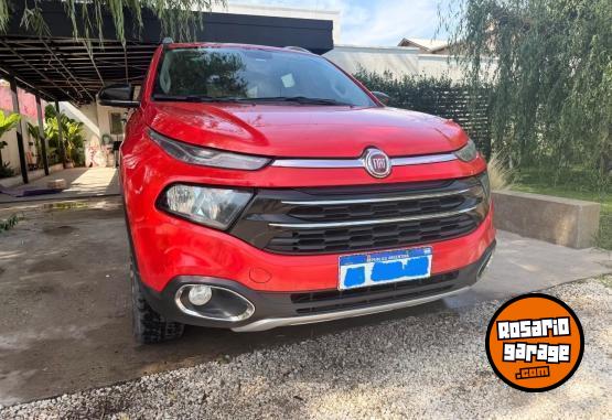 Camionetas - Fiat Toro volcano at9 4x4 2017 Diesel 118200Km - En Venta