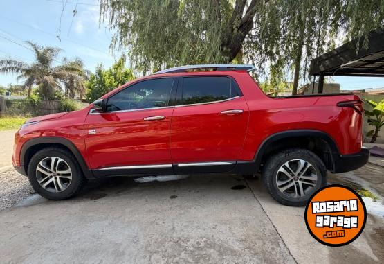 Camionetas - Fiat Toro volcano at9 4x4 2017 Diesel 118200Km - En Venta