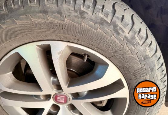 Camionetas - Fiat Toro volcano at9 4x4 2017 Diesel 118200Km - En Venta
