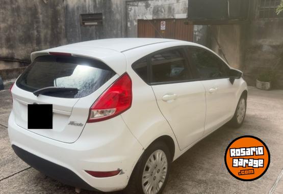Autos - Ford FIESTA KINETIC DESIGN S 2015 Nafta 174000Km - En Venta