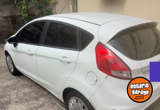 Autos - Ford FIESTA KINETIC DESIGN S 2015 Nafta 174000Km - En Venta