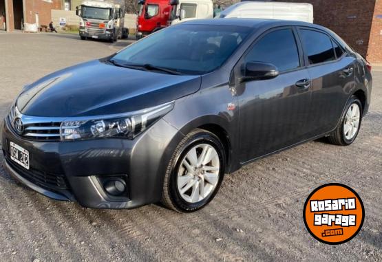 Autos - Toyota XEI 2015 Nafta 230000Km - En Venta