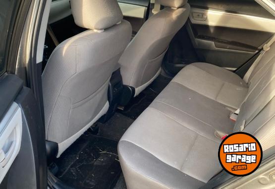 Autos - Toyota XEI 2015 Nafta 230000Km - En Venta