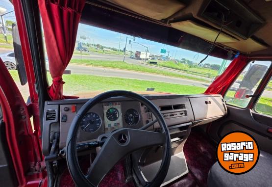 Camiones y Gr�as - VENDO MERCEDES-BENZ 1620 CON CARROCER�A - En Venta