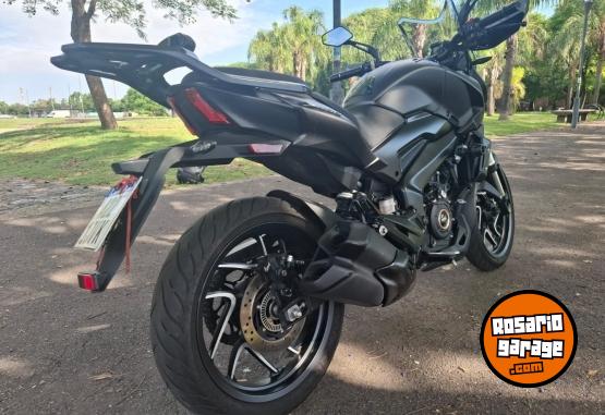 Motos - Bajaj DOMINAR 400 2024 Nafta 4100Km - En Venta