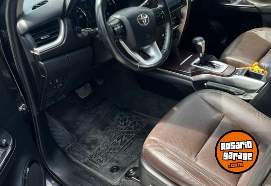 Camionetas - Toyota SW4 SRX 2017 Diesel 210000Km - En Venta