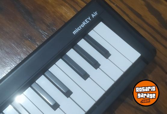 Instrumentos Musicales - Controlador MIDI Korg Microkey2 49 - En Venta
