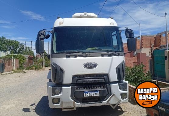 Camiones y Gr�as - vendo - En Venta