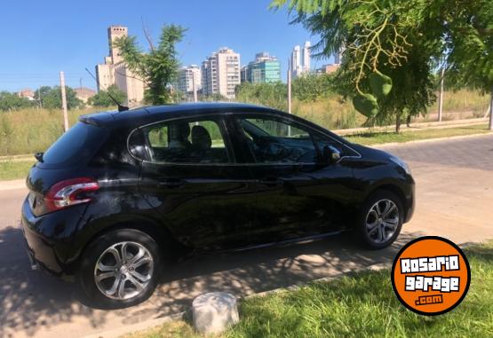 Autos - Peugeot 208 Feline Tope de Gama 2016 Nafta 76600Km - En Venta