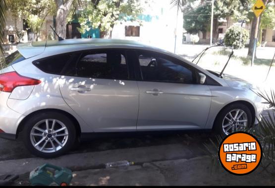 Autos - Ford Focus 1.6 2017 GNC 122000Km - En Venta