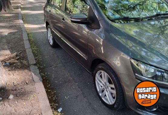 Autos - Volkswagen Suran Highline MSI 2017 Nafta 103000Km - En Venta