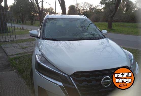 Autos - Nissan CVT advance plus 1.6 cv 2021 Nafta 81000Km - En Venta