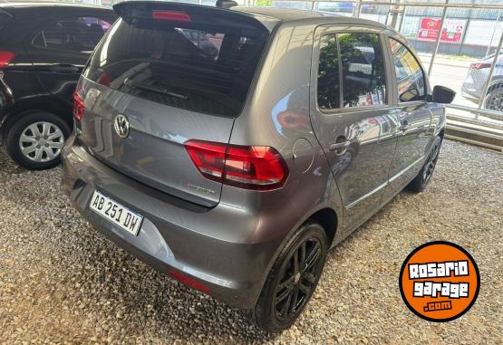 Autos - Volkswagen FOX 1.6 HIGHLINE 5 PTAS 2017 Nafta 84266Km - En Venta