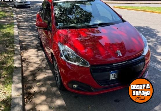 Autos - Peugeot 208 2020 Nafta 36600Km - En Venta
