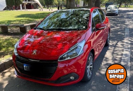Autos - Peugeot 208 2020 Nafta 36600Km - En Venta