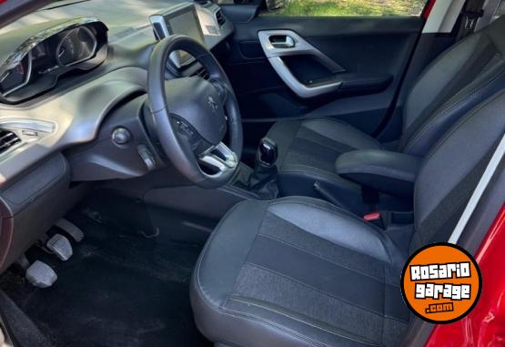 Autos - Peugeot 208 2020 Nafta 36600Km - En Venta