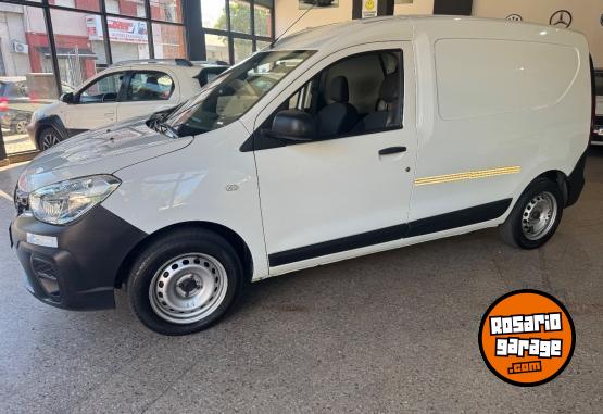 Utilitarios - Renault Kangoo 2019 Diesel 175000Km - En Venta