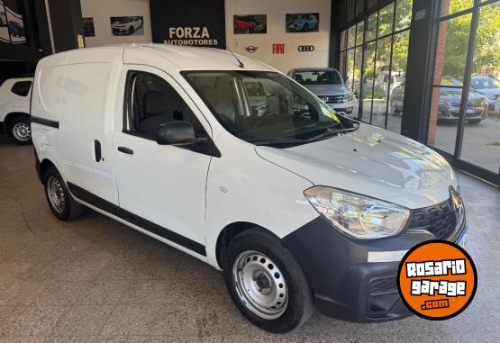 Utilitarios - Renault Kangoo 2019 Diesel 175000Km - En Venta