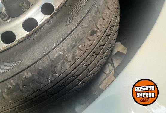 Utilitarios - Renault Kangoo 2019 Diesel 175000Km - En Venta