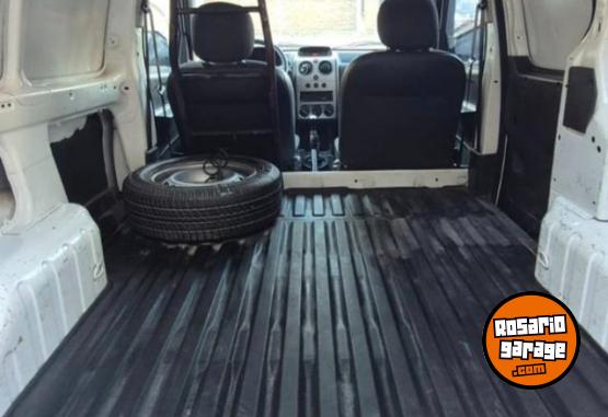 Utilitarios - Peugeot Partner 2013 Diesel 90000Km - En Venta