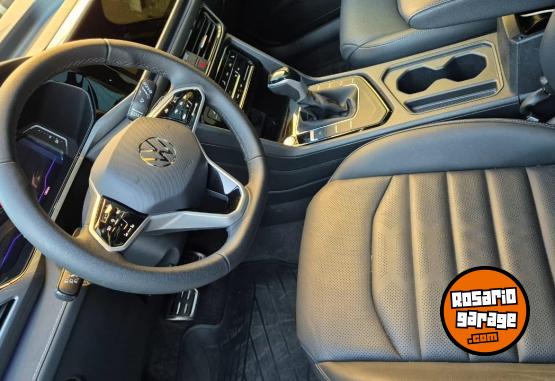 Autos - Volkswagen Taos highline permuto 2024 Nafta 9000Km - En Venta