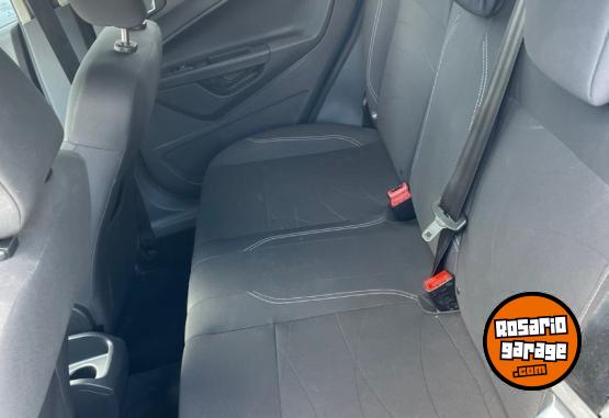 Autos - Ford Fiesta 2017 Nafta 64700Km - En Venta