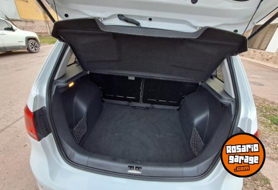 Autos - Volkswagen suran highline 2014 Nafta 104000Km - En Venta