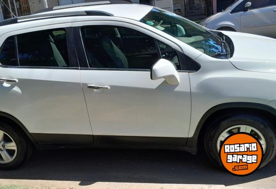 Camionetas - Chevrolet Tracker 2016 GNC 135000Km - En Venta