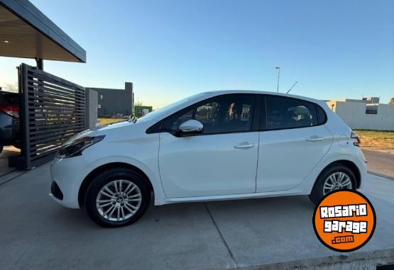 Autos - Peugeot 208 ALLURE 1.6 2019 Nafta 80000Km - En Venta