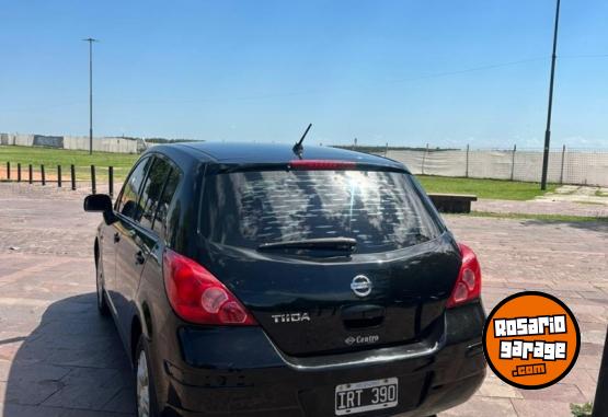 Autos - Nissan Tiida 1.8 6Mt Visia 2010 Nafta 198000Km - En Venta