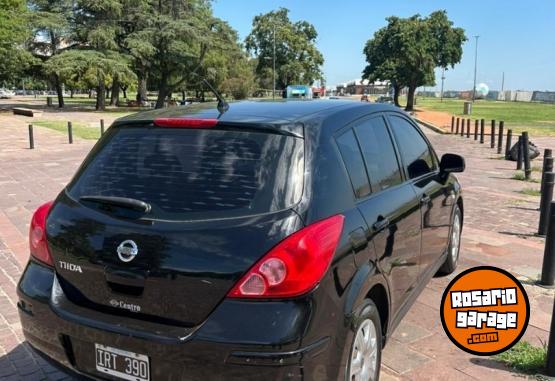 Autos - Nissan Tiida 1.8 6Mt Visia 2010 Nafta 198000Km - En Venta