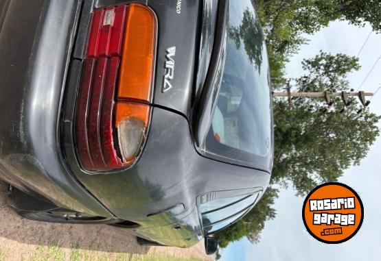 Autos - Mitsubishi Proton Wira 1996 Nafta 286000Km - En Venta