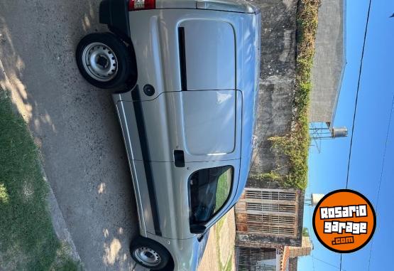 Utilitarios - Peugeot Partner 2022 Nafta 65000Km - En Venta