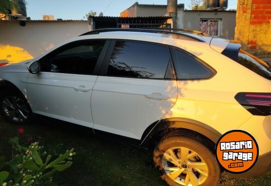 Autos - Volkswagen Nivus 2023 Nafta 43000Km - En Venta
