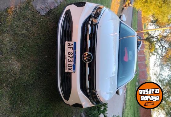 Autos - Volkswagen Nivus 2023 Nafta 43000Km - En Venta