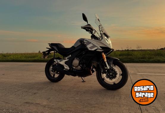 Motos - CF 650 mt 2023 Nafta 4000Km - En Venta