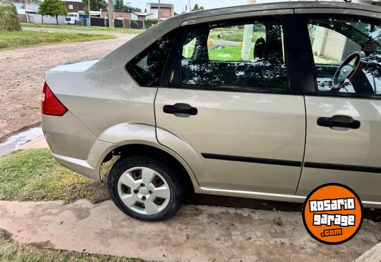 Autos - Ford Fiesta Max ambiente plus 2009 Nafta 170000Km - En Venta