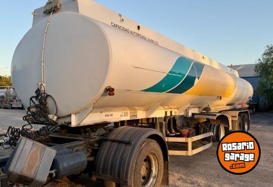 Camiones y Gr�as - TANQUE SEMIRREMOLQUE DINAMETAL 3 EJES - En Venta
