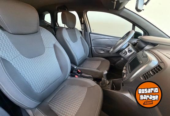 Autos - Renault Captur 2021 Nafta 17000Km - En Venta