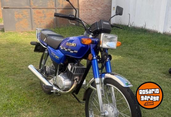 Motos - Suzuki AX 100 2022 Nafta 2500Km - En Venta