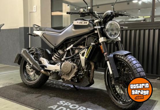 Motos - Husqvarna Svartpilen 401 2021 Nafta 7110Km - En Venta
