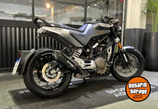 Motos - Husqvarna Svartpilen 401 2021 Nafta 7110Km - En Venta