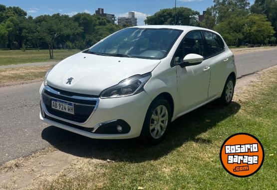 Autos - Peugeot 208 1.6 Active 2017 Nafta 118000Km - En Venta