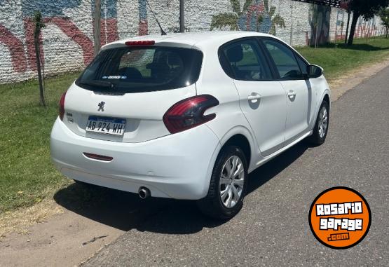 Autos - Peugeot 208 1.6 Active 2017 Nafta 118000Km - En Venta