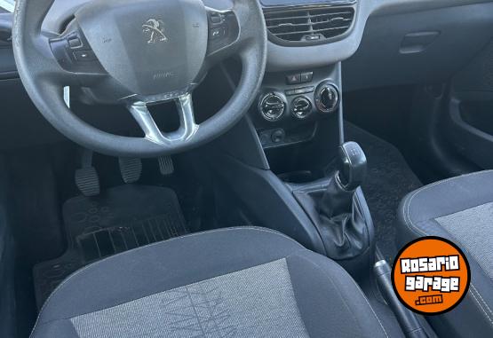 Autos - Peugeot 208 1.6 Active 2017 Nafta 118000Km - En Venta