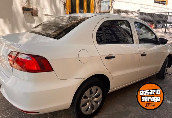 Autos - Volkswagen Voyage 2015 Nafta 74000Km - En Venta