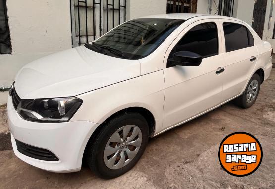 Autos - Volkswagen Voyage 2015 Nafta 74000Km - En Venta